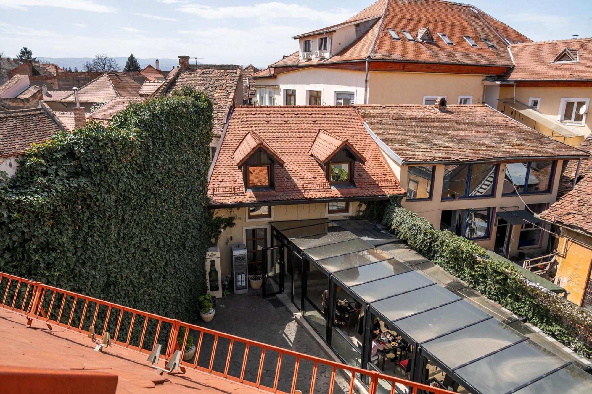 Hotel Marabella Sibiu Dış mekan fotoğraf