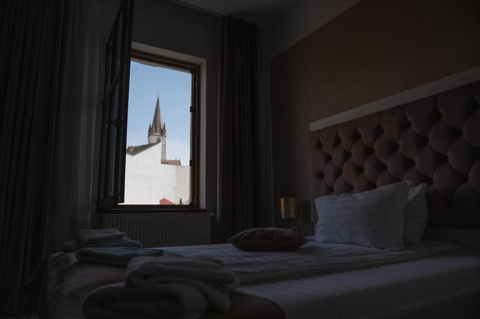 Hotel Marabella Sibiu Dış mekan fotoğraf