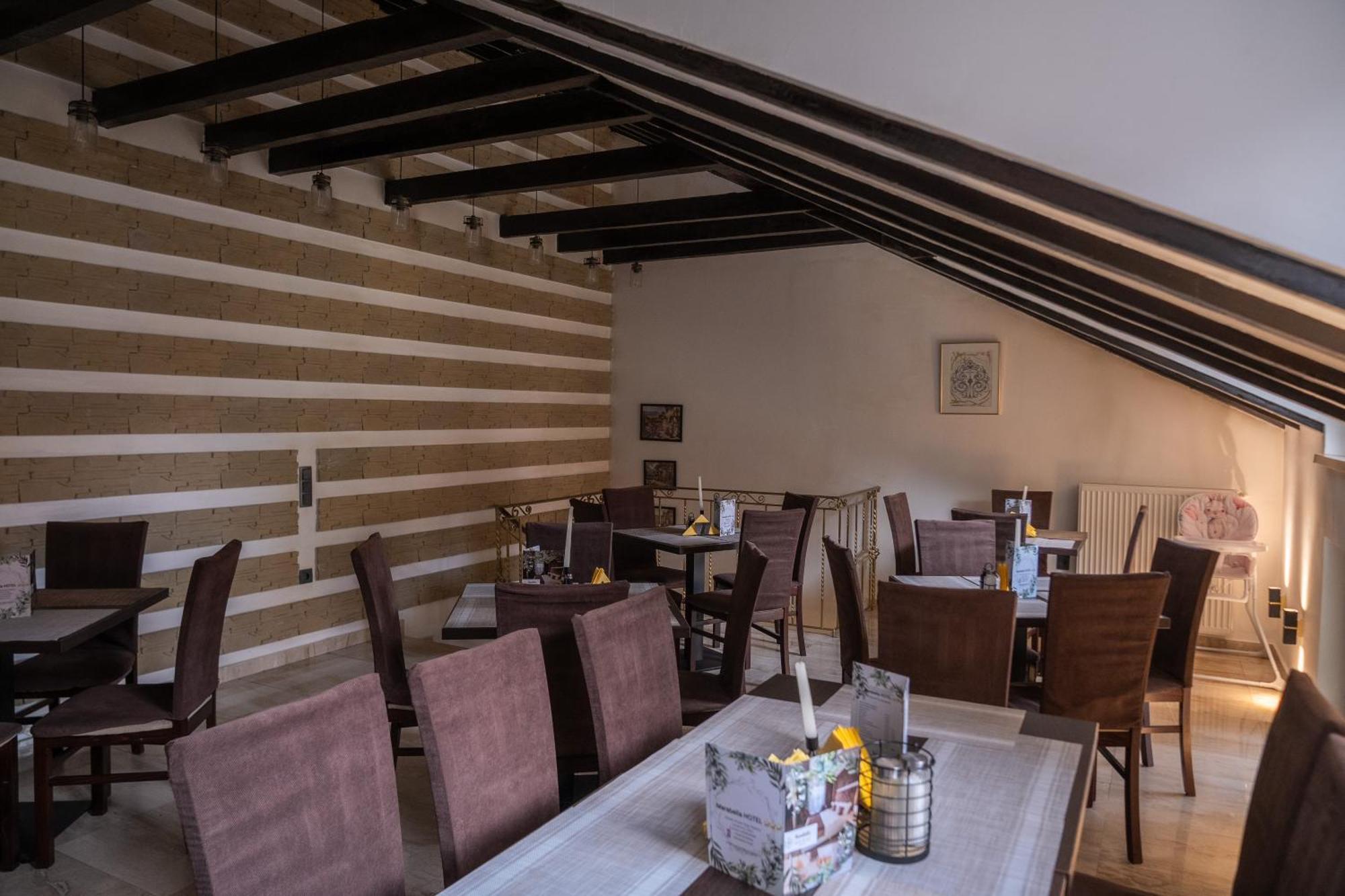 Hotel Marabella Sibiu Dış mekan fotoğraf